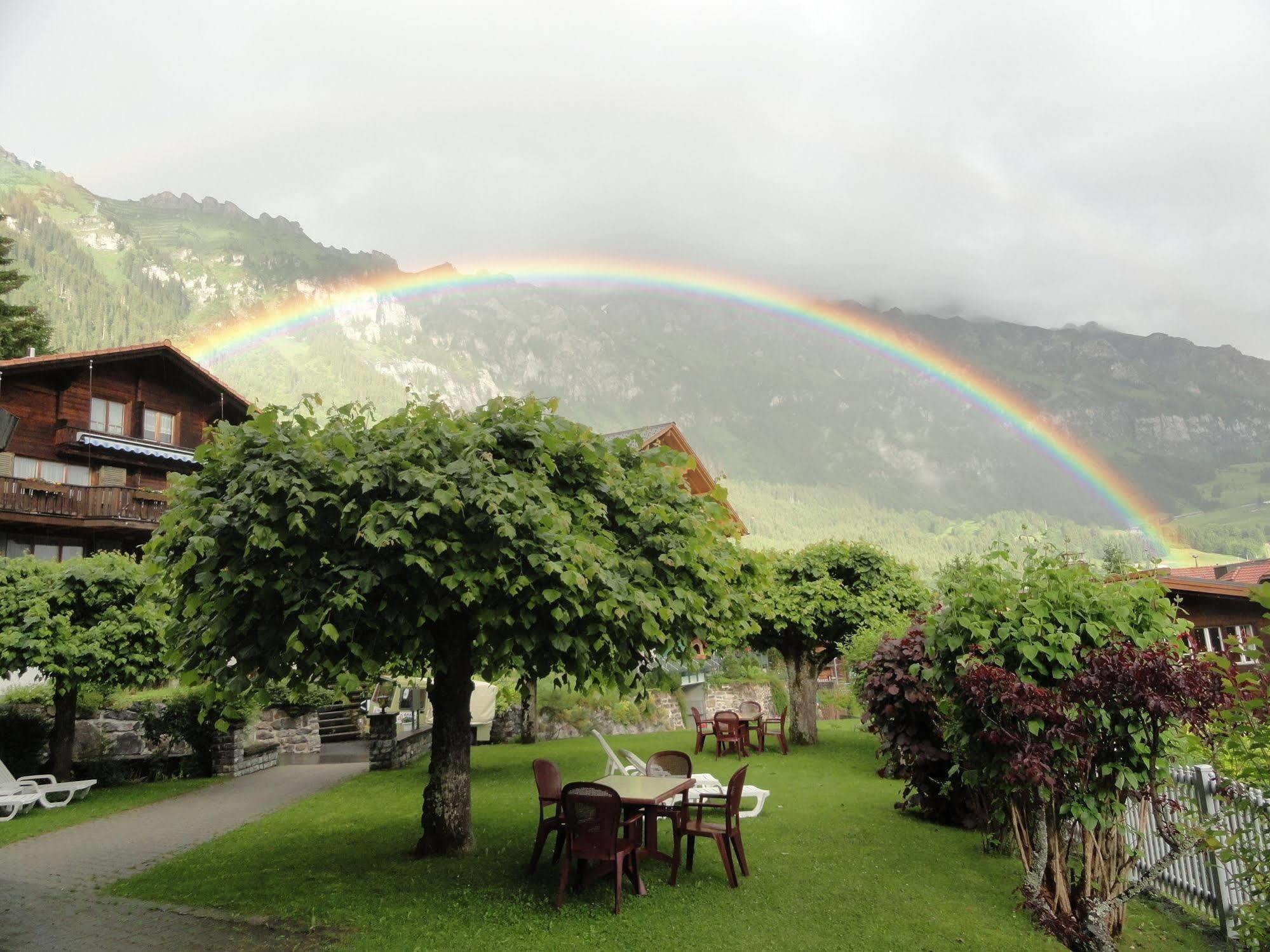 Hotel Alpenruhe - Vintage Design Hotel Wengen Luaran gambar