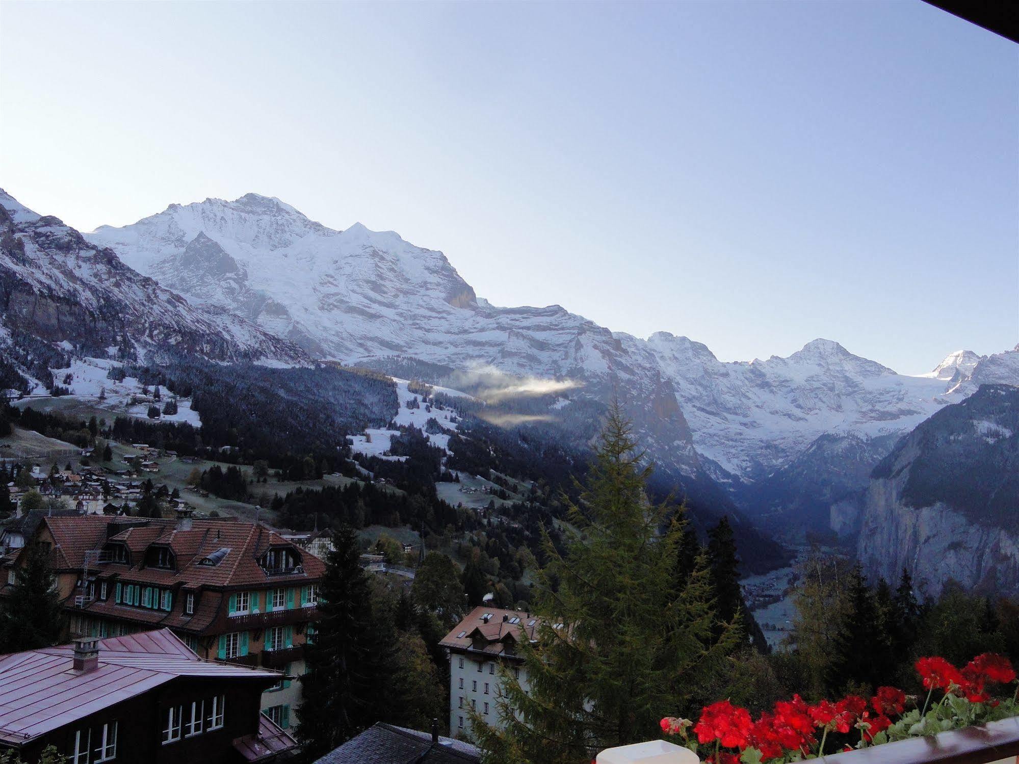 Hotel Alpenruhe - Vintage Design Hotel Wengen Luaran gambar